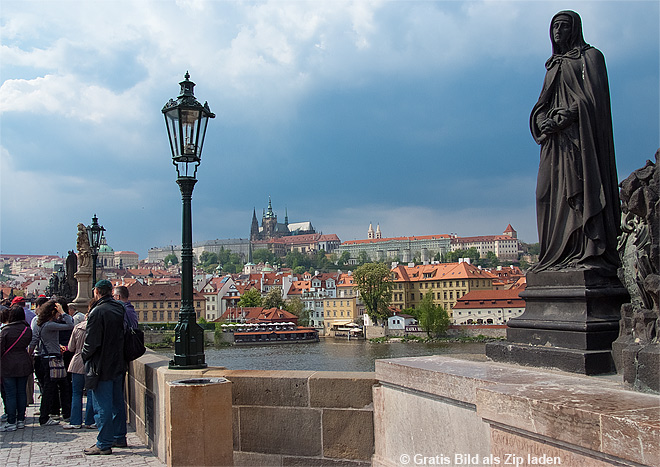 Hradschin von der Karlsbrücke